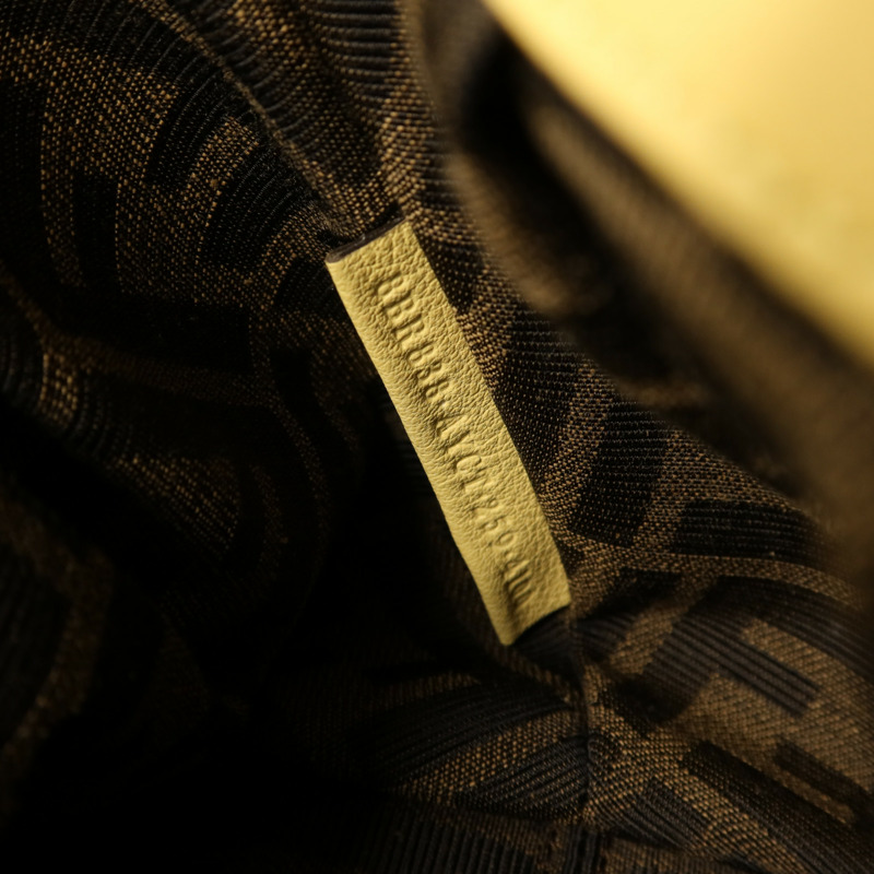 FENDI 牛皮皮革Spy Small金扣手挽肩背兩用袋-8