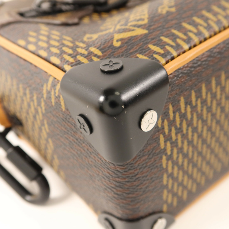 LOUIS VUITTON Damier Giant Ebene × Nigo Mini Soft Trunk肩背袋-11