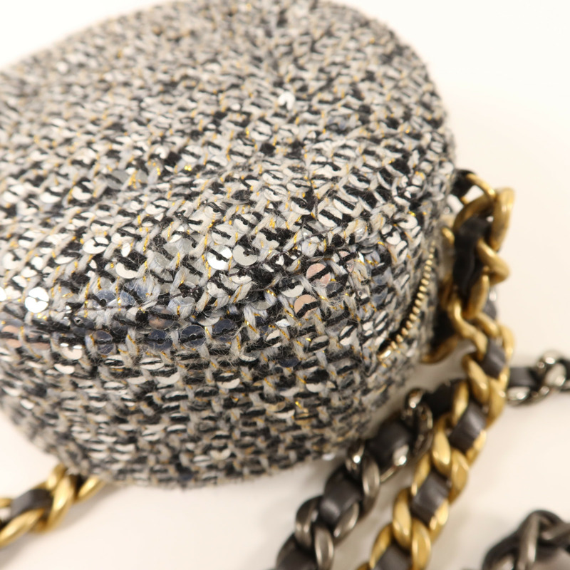 CHANEL 斜紋軟呢/亮片Sequin Chanel 19 Round Mini Clutch手挽肩背兩用袋-11