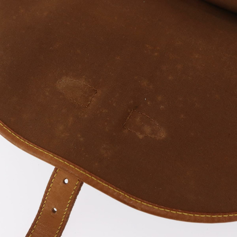 【日本直送】路易威登 Monogram Saumur 30 肩背包 M42256 LV Auth am10631-9