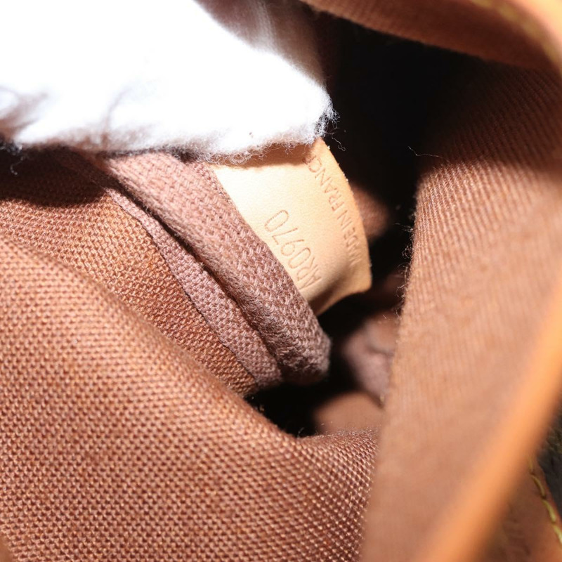 【日本直送】路易威登 Monogram Saumur 30 肩背包 M42256 LV Auth am10631-11