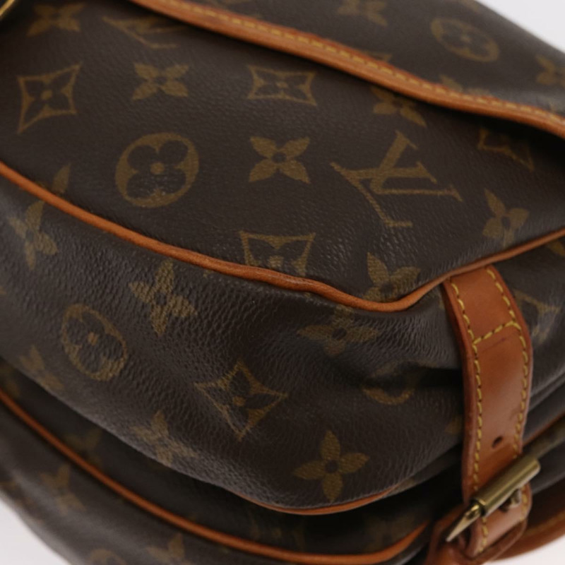 【日本直送】路易威登 Monogram Saumur 30 肩背包 M42256 LV Auth am10631-14