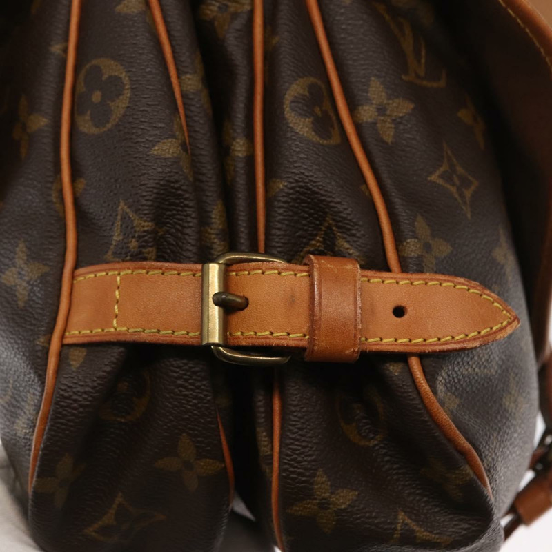 【日本直送】路易威登 Monogram Saumur 30 肩背包 M42256 LV Auth am10631-17