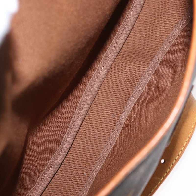 【日本直送】路易威登 Monogram Saumur 30 肩背包 M42256 LV Auth am10631-24