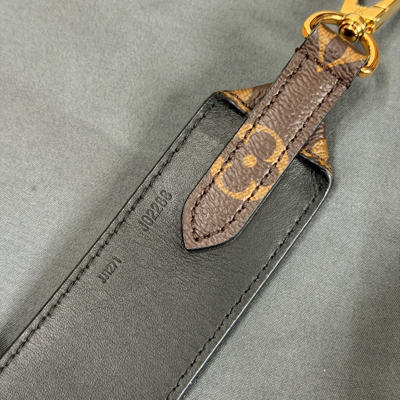 Lv老花黑色肩帶 (J02288)-7