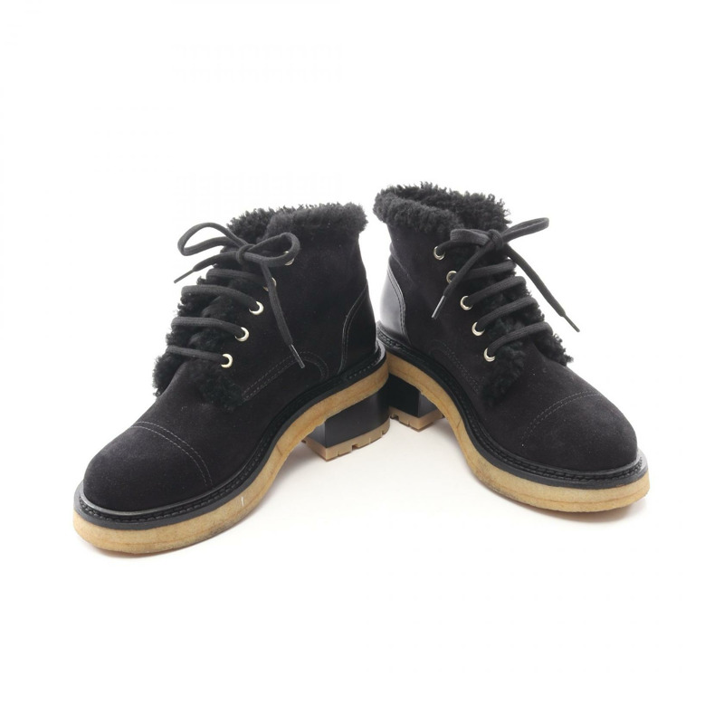 香奈兒 COCO 標誌靴子,麂皮材質,黑色,二手,女款,尺寸 37 1/2-2