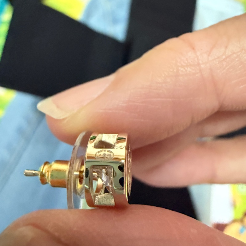 香奈兒。24b小金豆耳環。-3