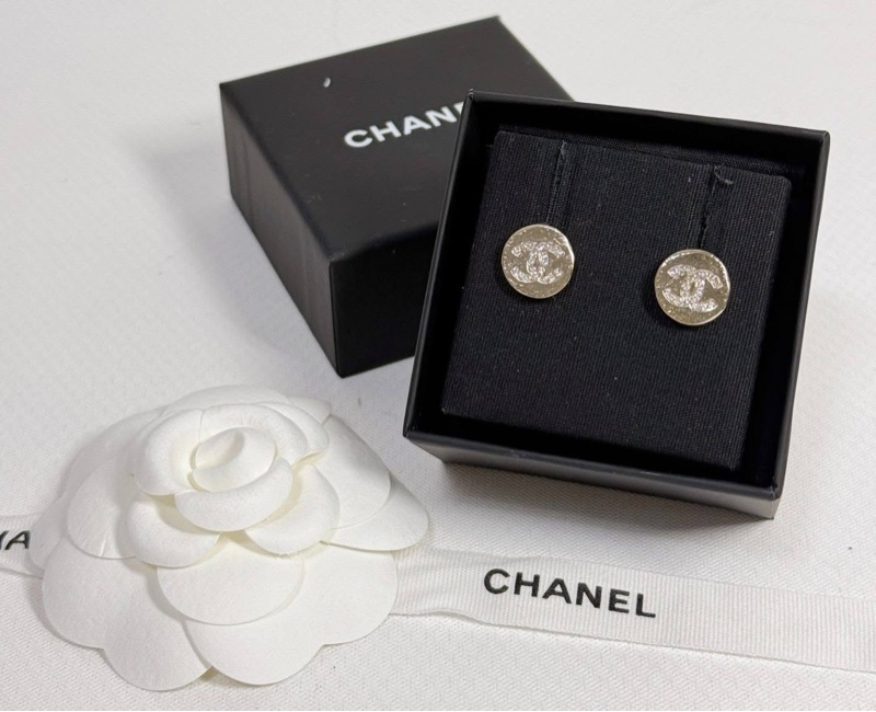 香奈兒。24b小金豆耳環。-8