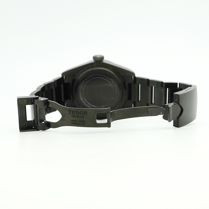 帝舵碧灣系列深色錶盤男士腕錶 79230DK-4