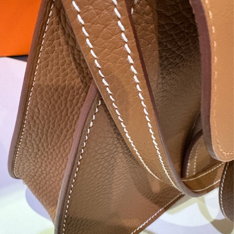 2025入手全新Hermes 稀有金棕Halzen mini Clemence gold-5