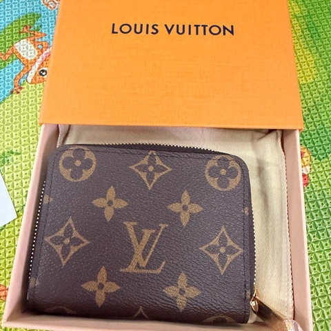LV老花ㄇ字卡夾