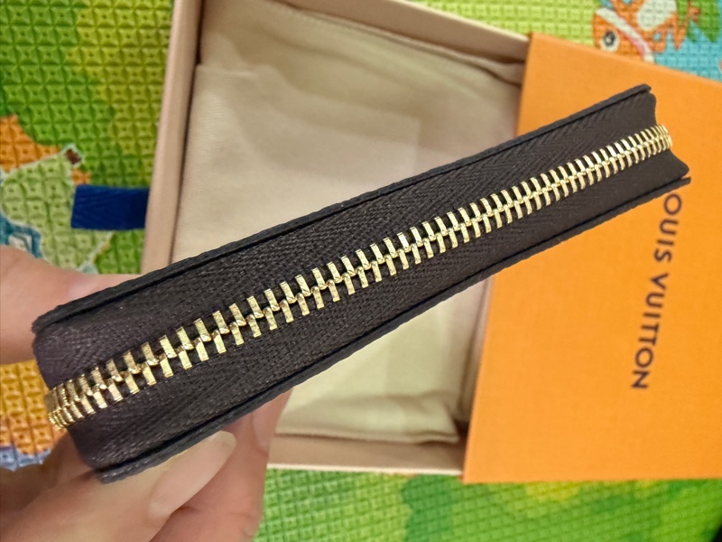 LV老花ㄇ字卡夾-5