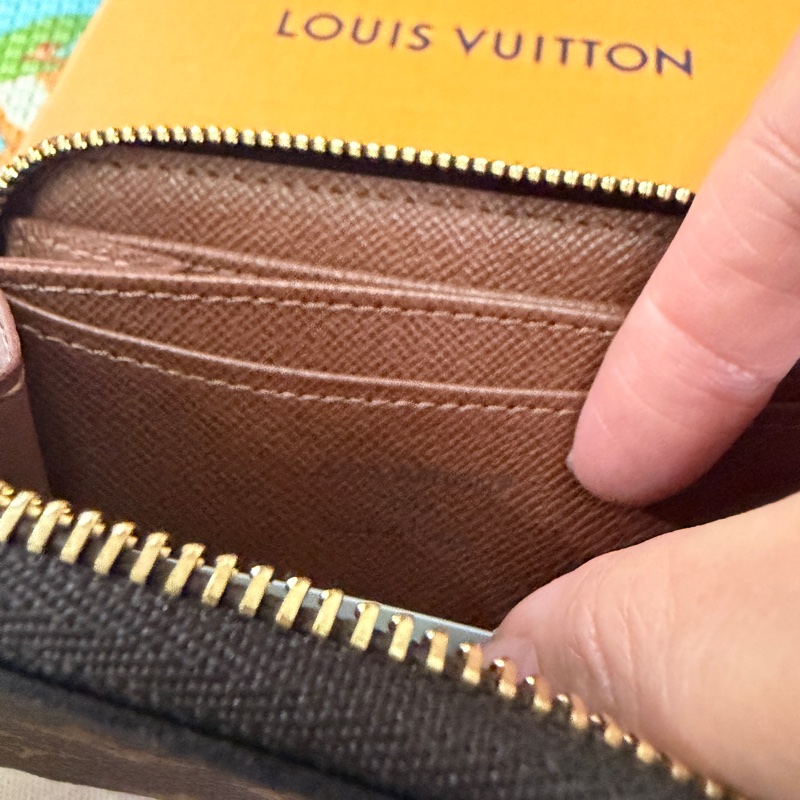 LV老花ㄇ字卡夾-7
