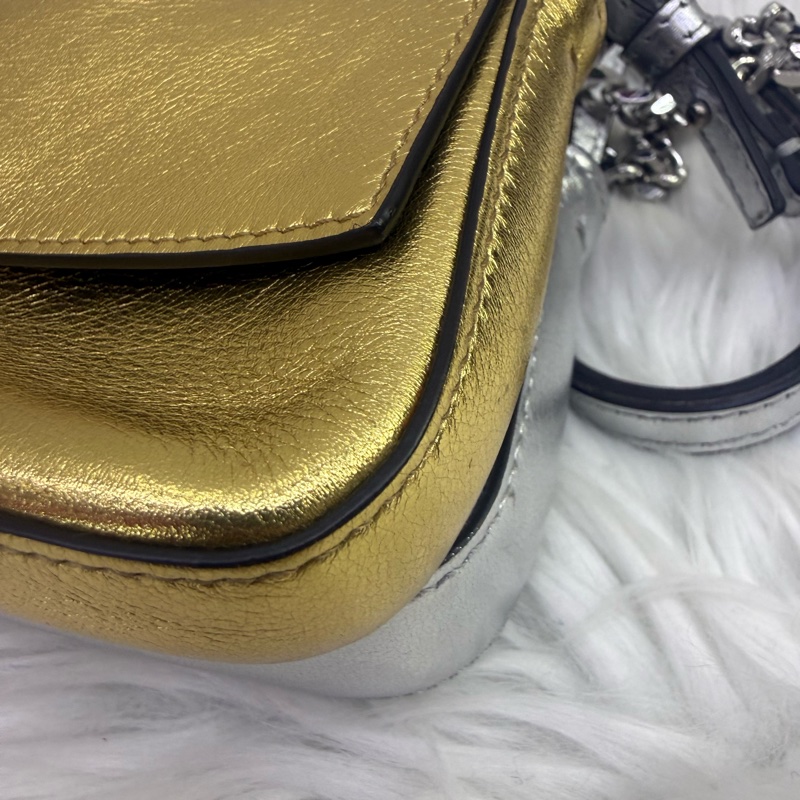 Fendi Baguette Cage leather handbag-13