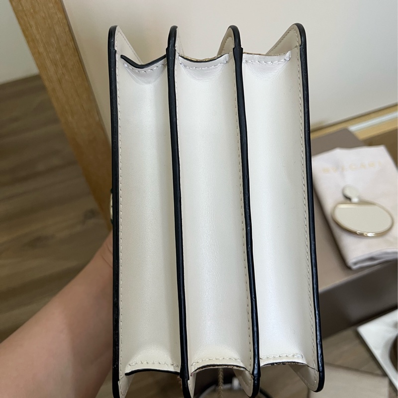 Bvlgari 風琴包-13