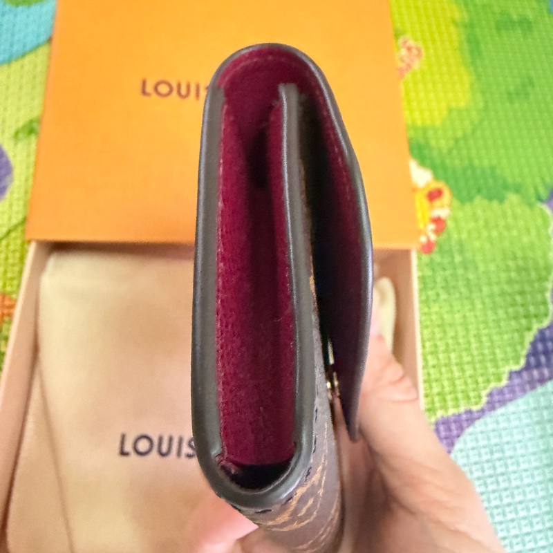 LV老花紅色對夾、零錢包-5