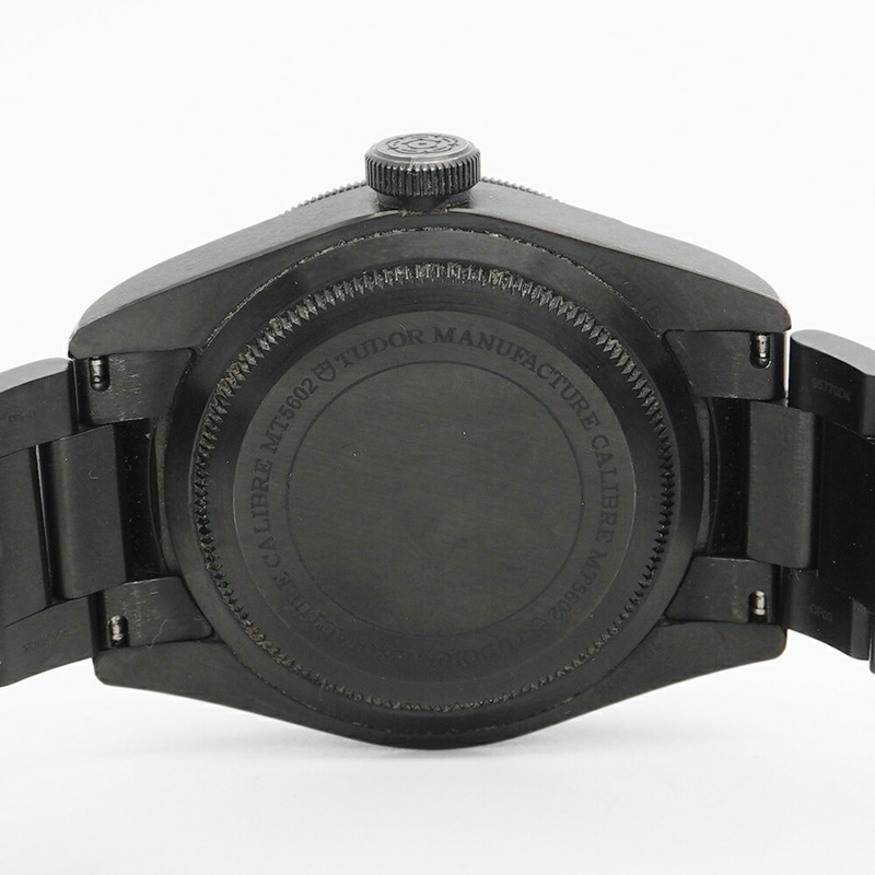 帝舵碧灣系列深色錶盤男士腕錶 79230DK-5