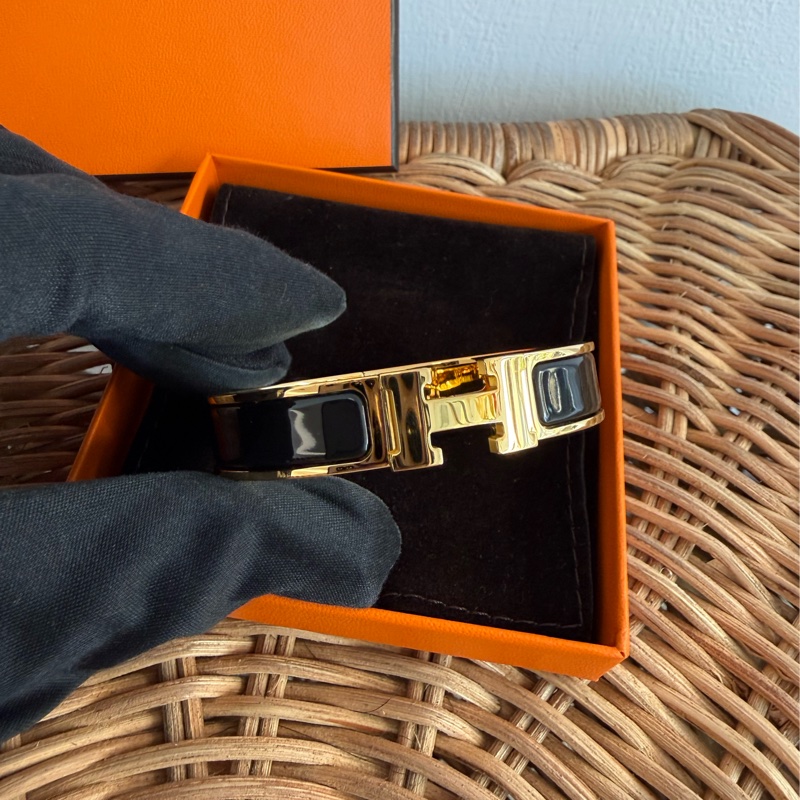 近新HERMES CLIC H黑色金釦H手環-1