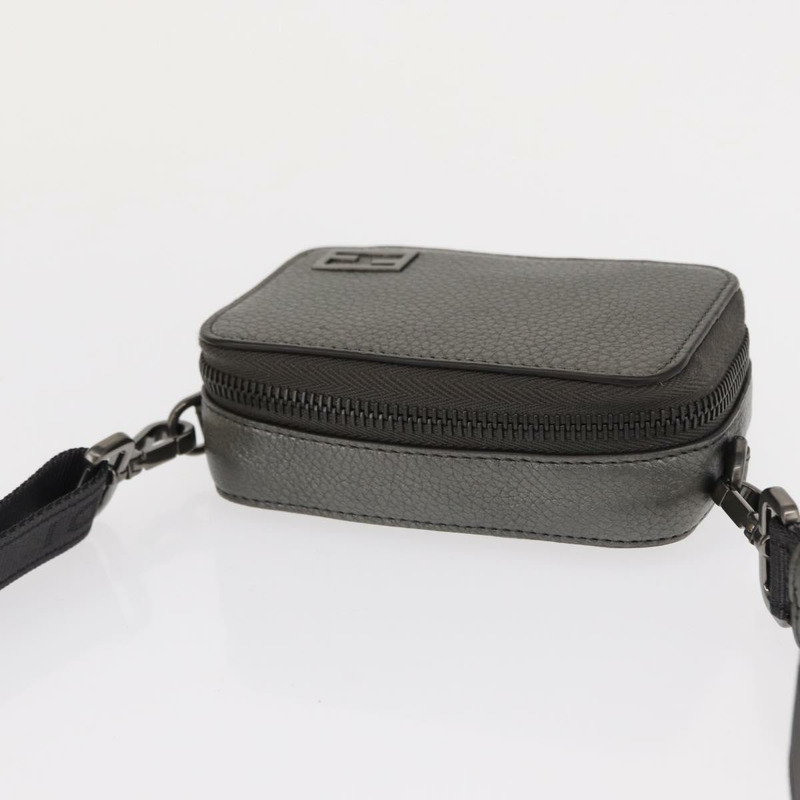 【日本直送】FENDI 銀色皮革肩背包 Auth bs30741-5