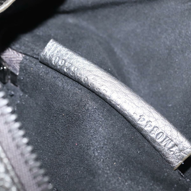 【日本直送】FENDI 銀色皮革肩背包 Auth bs30741-10