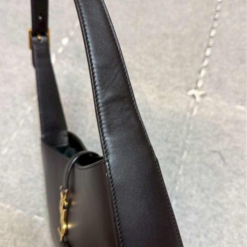 🏷️ YSL Hobo-30