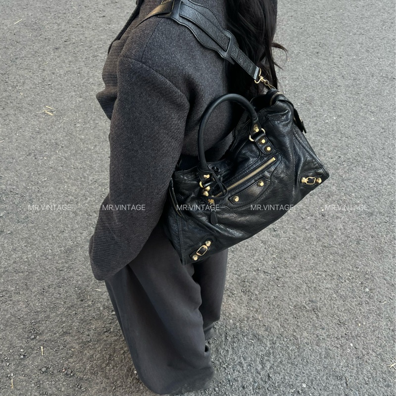 🏷️ Balenciaga 黑金機車包-2
