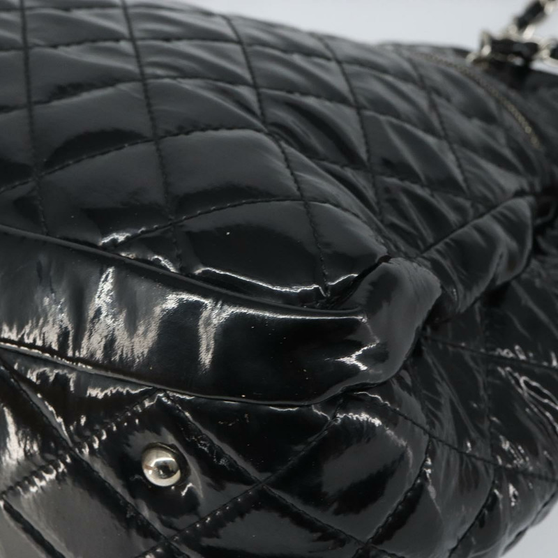 【日本直送】香奈兒 Matelasse 鏈條托特包，漆皮材質，黑色銀色雙C標誌，正品編號 yk19941-9