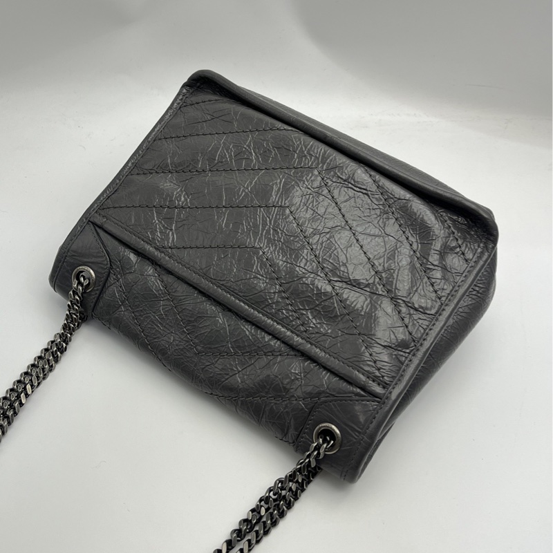 🏷️ YSL Niki 大象灰小號-17