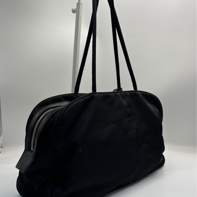 🏷️ Prada Hobo-5