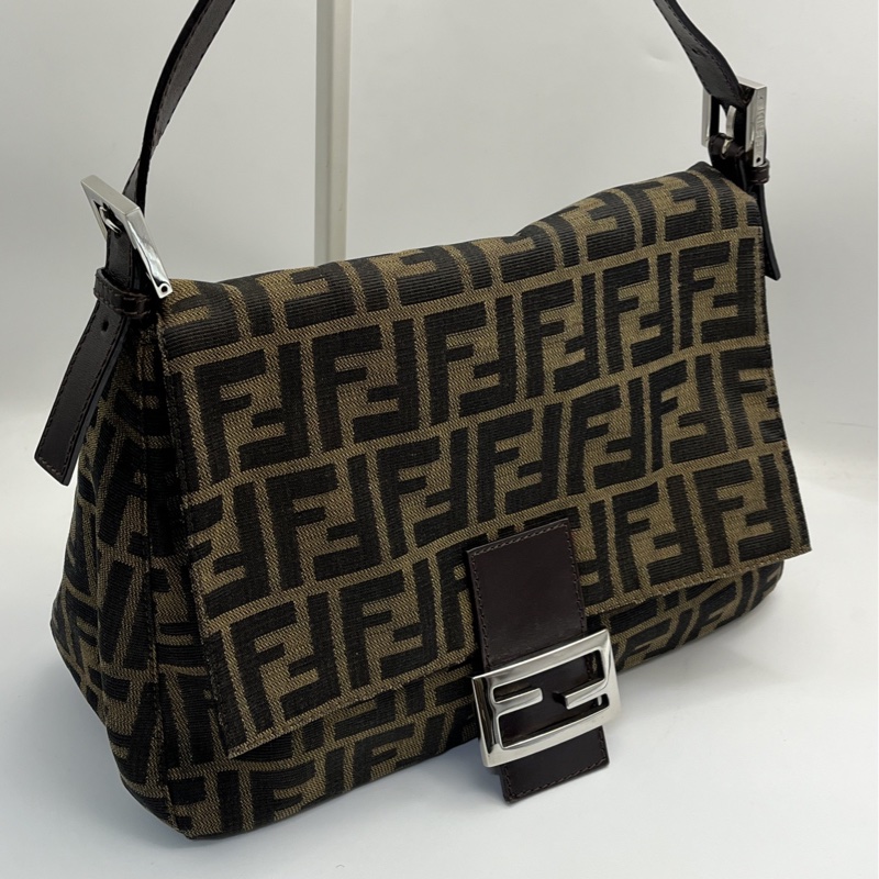 🏷️ Fendi法棍包-5