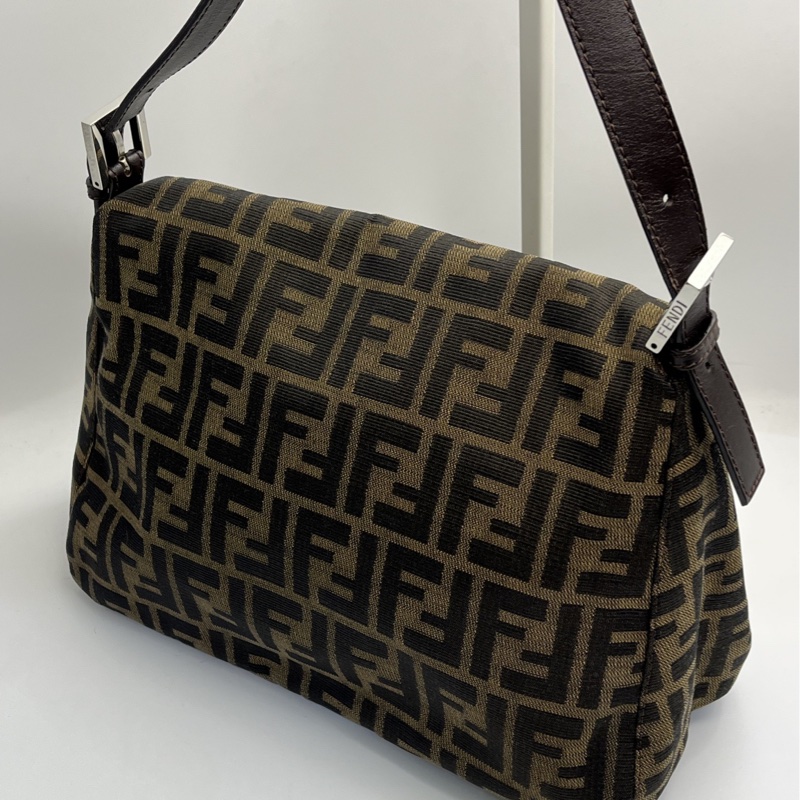 🏷️ Fendi法棍包-8