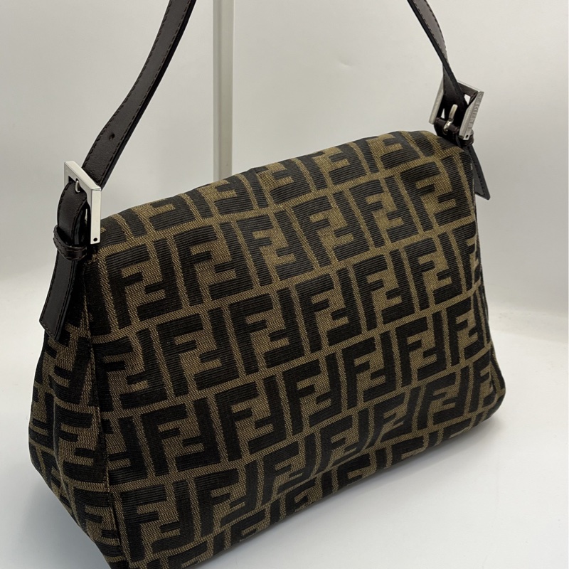 🏷️ Fendi法棍包-9