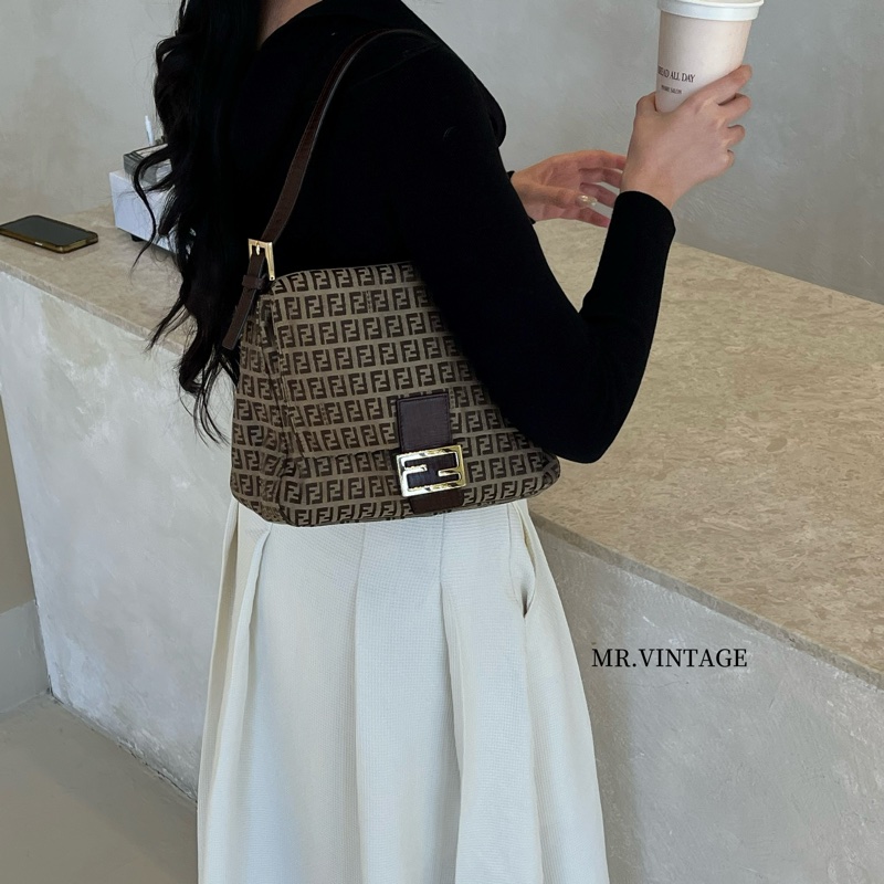 🏷️ Fendi 法棍包-3