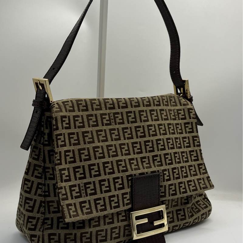 🏷️ Fendi 法棍包-9