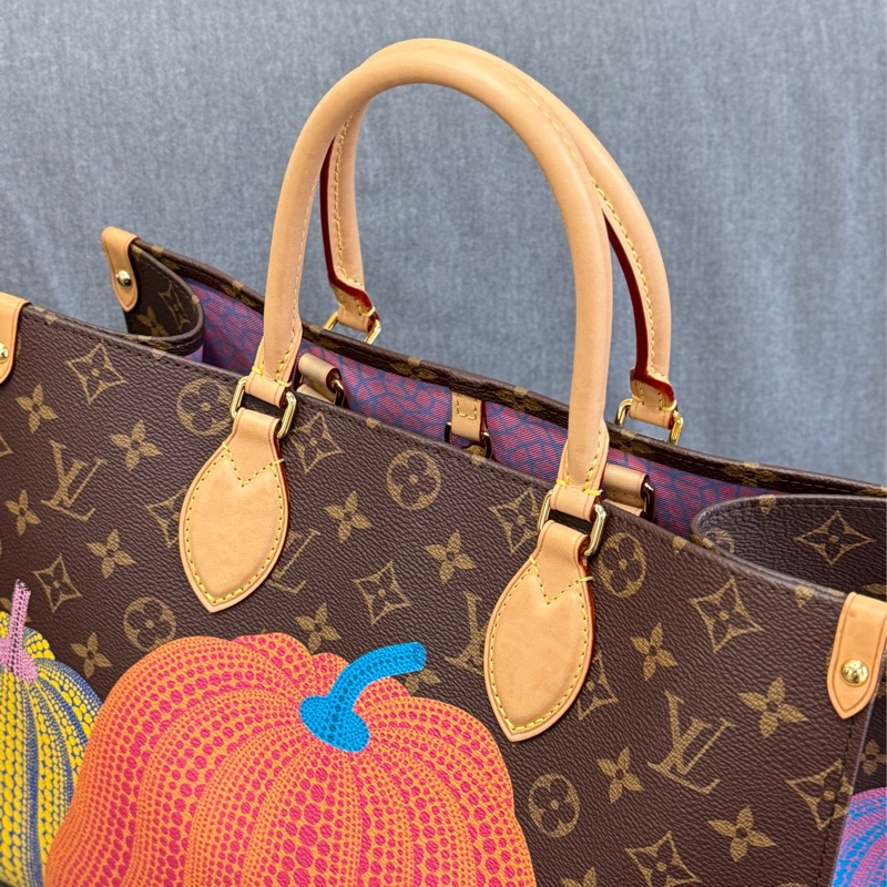 （國外購證全配）LV 草間彌生聯名款on the go中號 ✨最新晶片款-4