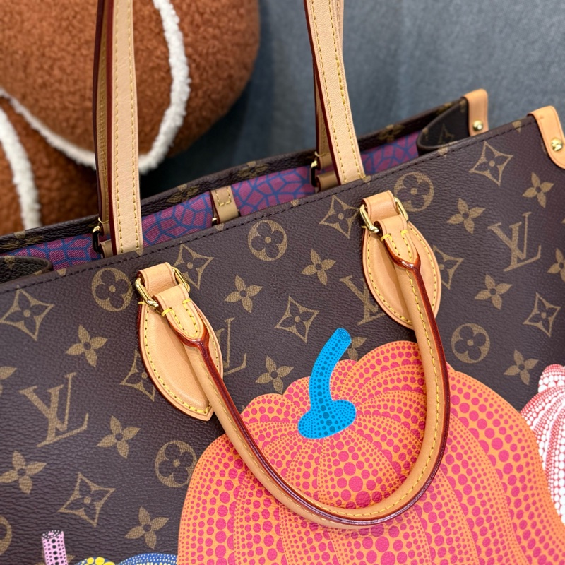 （國外購證全配）LV 草間彌生聯名款on the go中號 ✨最新晶片款-11