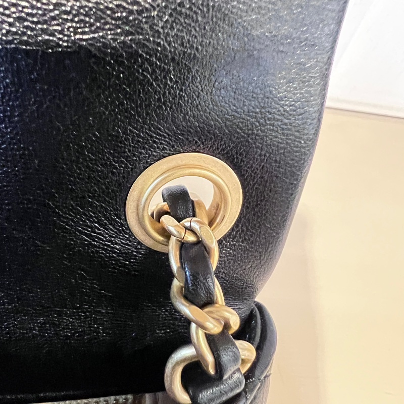 Chanel 黑羊皮菱格紋Mini Flap雙C調節金釦下蓋肩斜背口蓋包-20