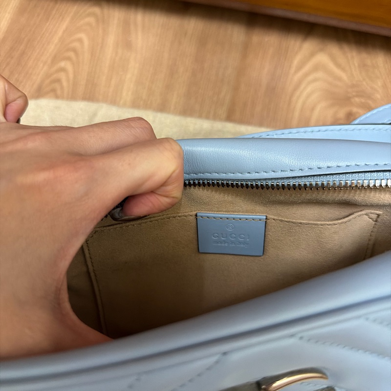 溫柔首選🩵 ［春夏限量色🫧不撞款］Gucci 古馳Marmont 中號 Camera Bag 牛皮 拉鏈 相機包已絕版-4