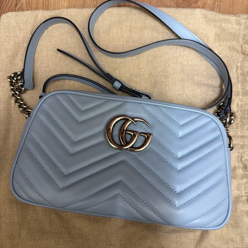 溫柔首選🩵 ［春夏限量色🫧不撞款］Gucci 古馳Marmont 中號 Camera Bag 牛皮 拉鏈 相機包已絕版-5