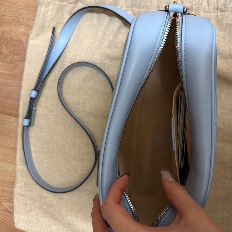 溫柔首選🩵 ［春夏限量色🫧不撞款］Gucci 古馳Marmont 中號 Camera Bag 牛皮 拉鏈 相機包已絕版-8