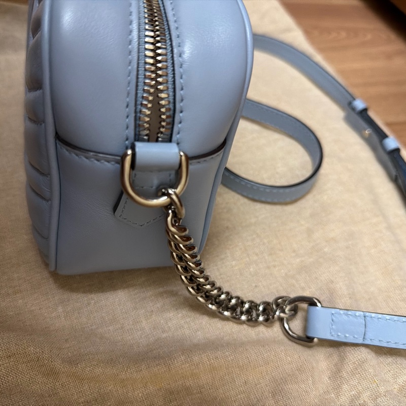 溫柔首選🩵 ［春夏限量色🫧不撞款］Gucci 古馳Marmont 中號 Camera Bag 牛皮 拉鏈 相機包已絕版-9