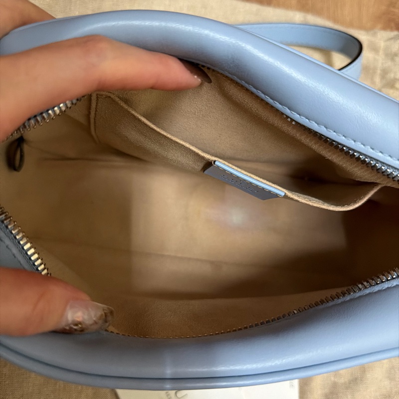 溫柔首選🩵 ［春夏限量色🫧不撞款］Gucci 古馳Marmont 中號 Camera Bag 牛皮 拉鏈 相機包已絕版-12