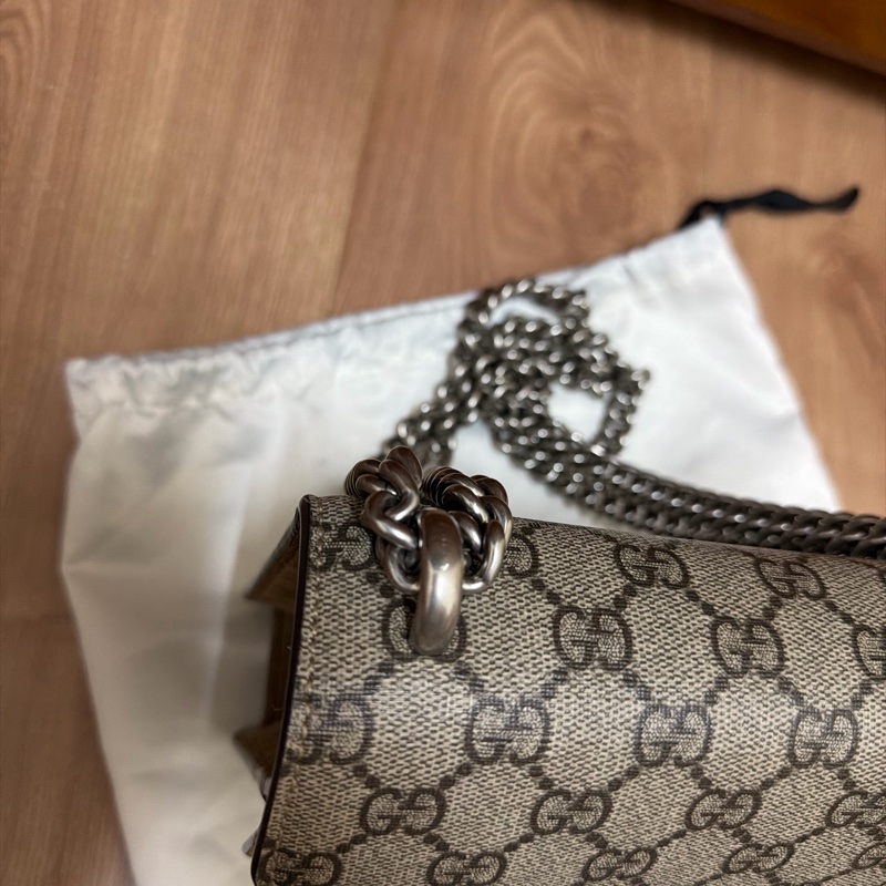 買酒神迎財神 🐯 爆紅款［新春限定低價］Gucci Dionysus GG Supreme 酒神虎頭鍊條包-9