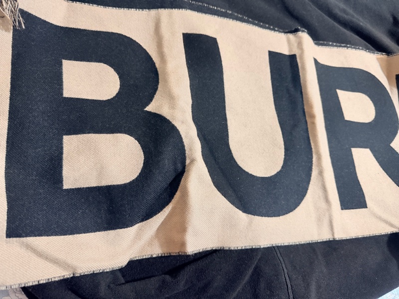 全新BURBERRY羊毛圍巾-5