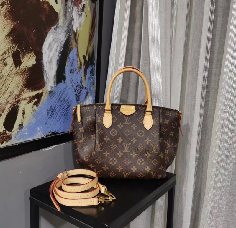 「JL精品代購」 9新 LV老花餃子包-0