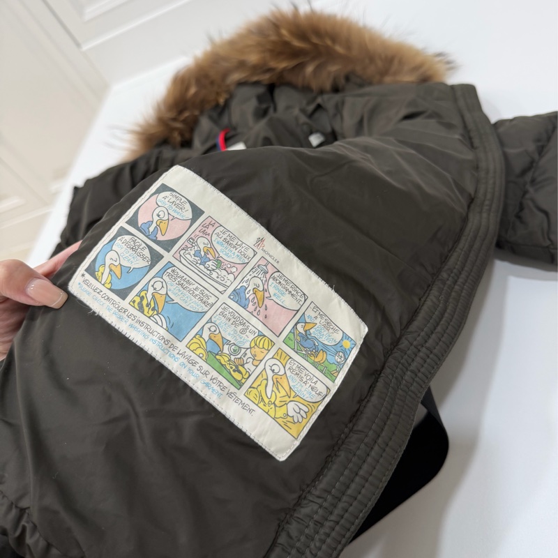 moncler GENE GIUBBOTTO 貉子毛 橄欖綠 羽絨 羽絨外套 防風外套 夾克 外套-16