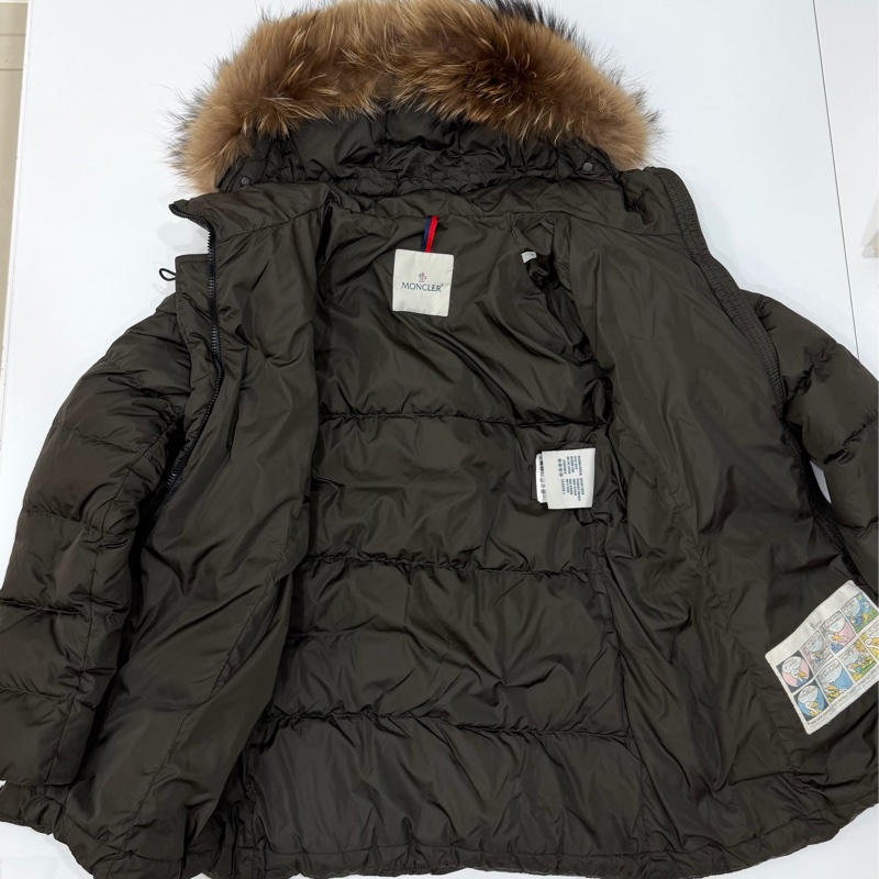 moncler GENE GIUBBOTTO 貉子毛 橄欖綠 羽絨 羽絨外套 防風外套 夾克 外套-18