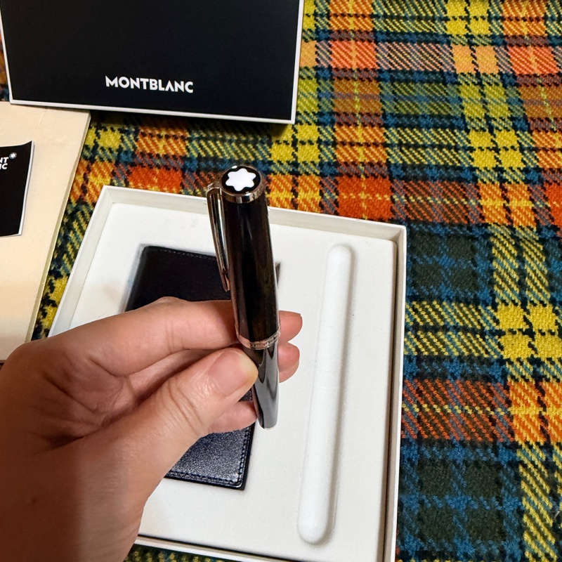 全新 Montblanc 128954:PIX 系列黑色鋼珠筆與大師傑作(大班)名片夾-3