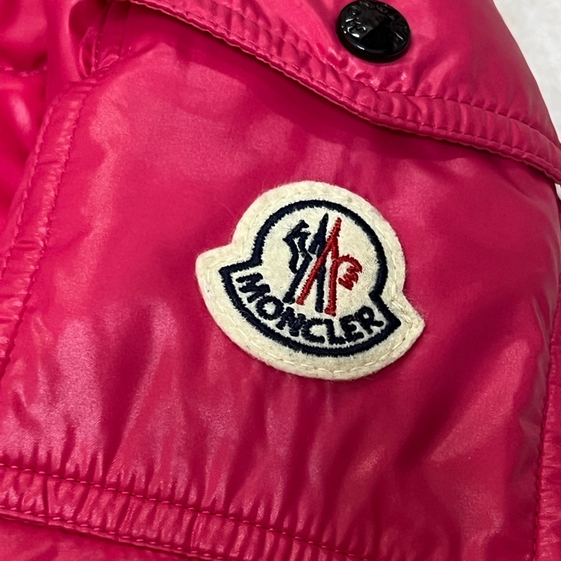 Moncler 桃紅色連帽羽絨外套 厚款-3