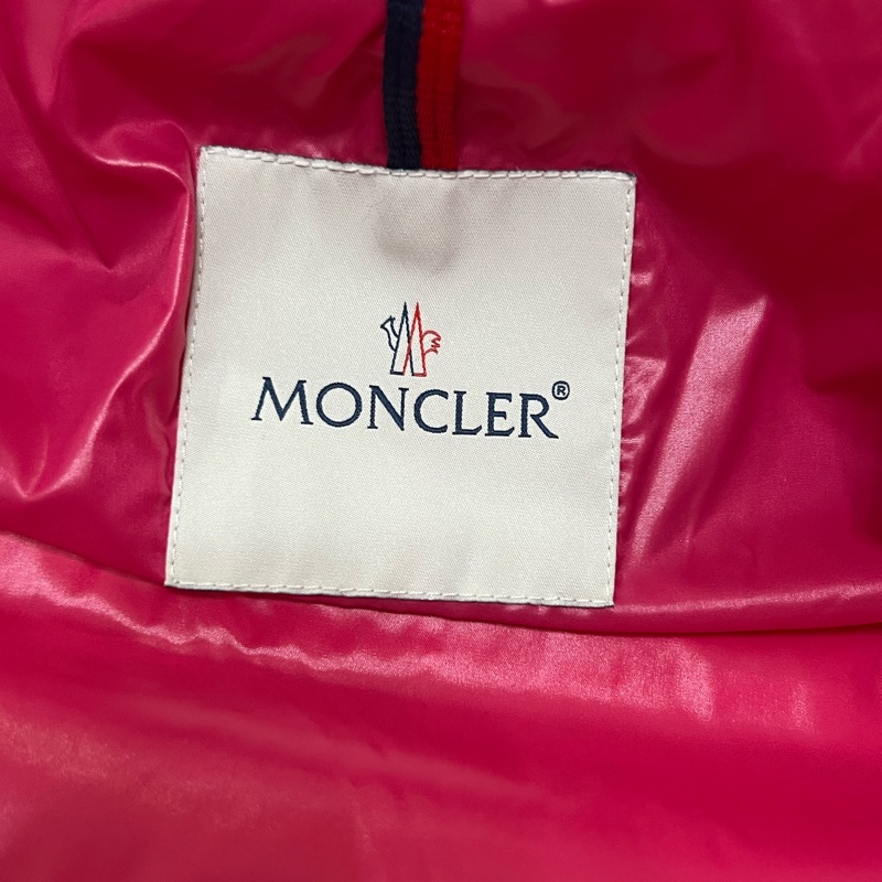 Moncler 桃紅色連帽羽絨外套 厚款-12